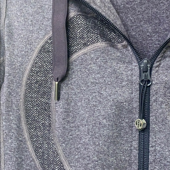 Lululemon In Stride Jacket - Picture 2 of 3
